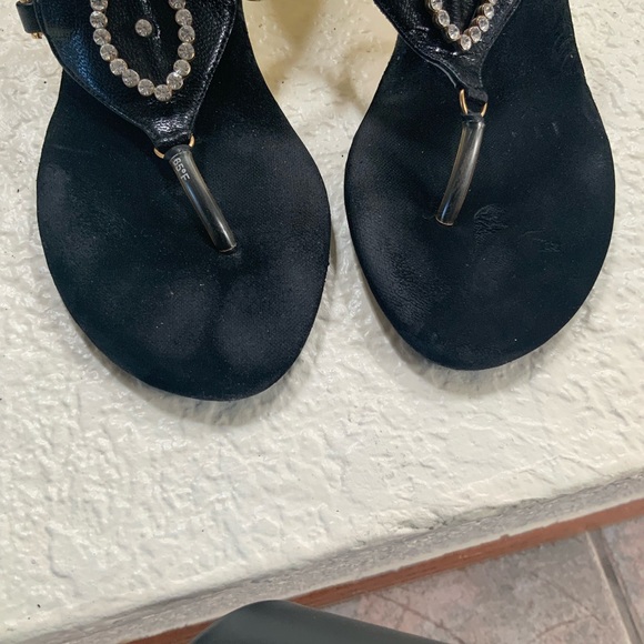 Super cute kitten heal slide on. Thong like - Picture 2 of 11